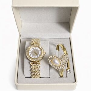 Luxurious Gold Women's Watch and Bracelet Set